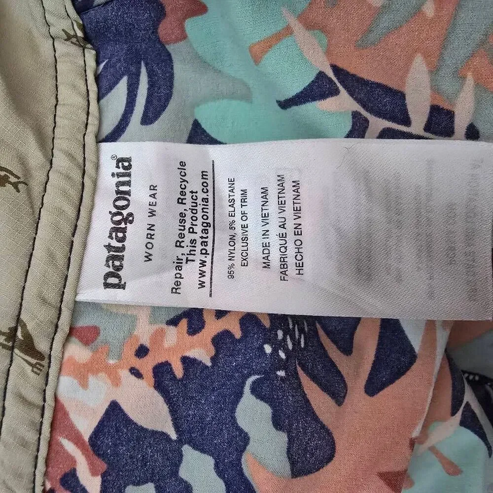 Patagonia Wavefarer Boardshort Scallop Hem Stretch 30 Beach Swim Coastal Surf